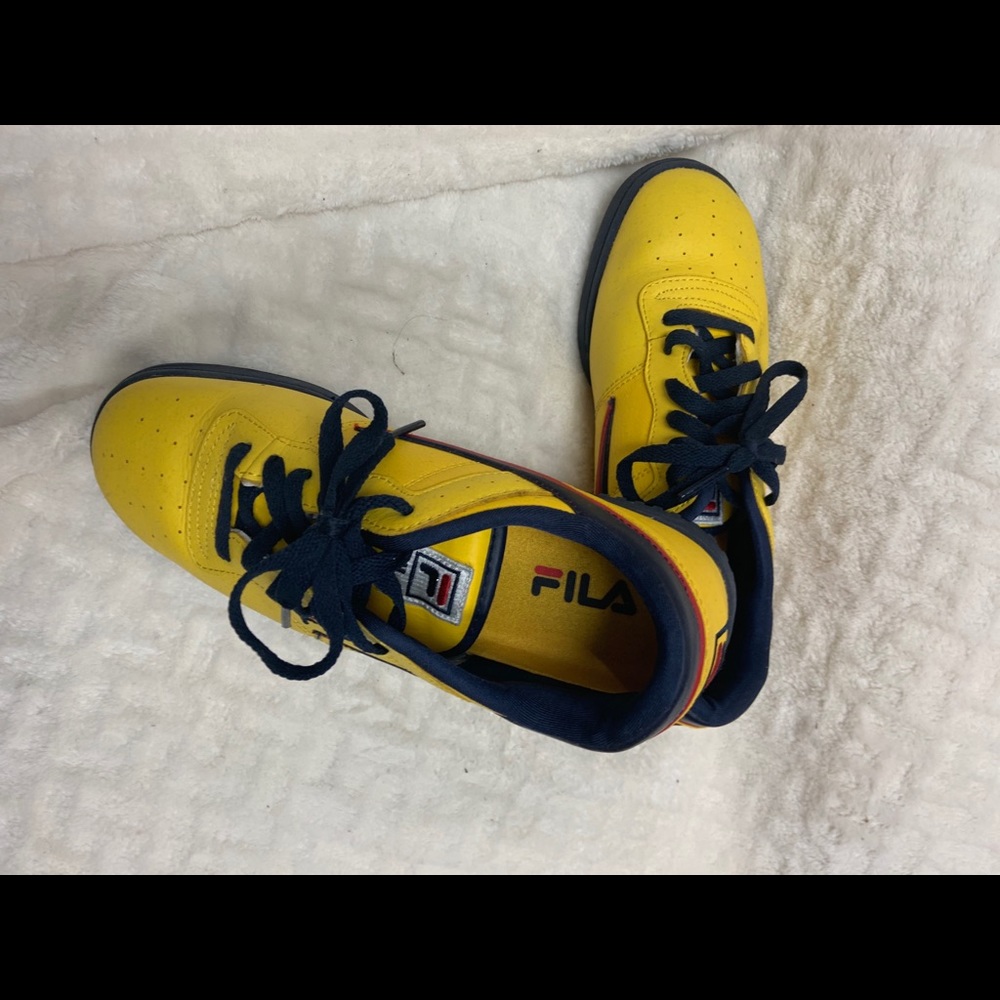 Running shoes - Picture 2 of 3